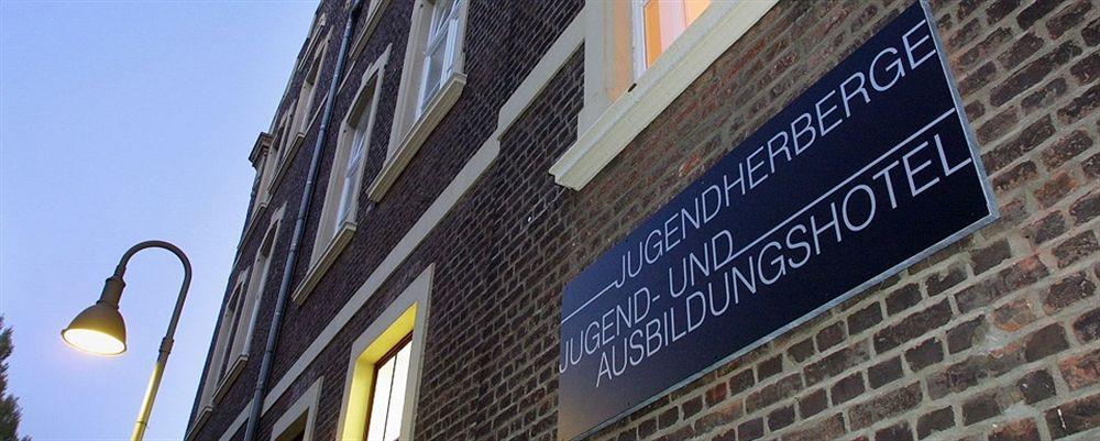 Hotel Conti Duisburg - Partner Of Sorat Hotels Exterior photo